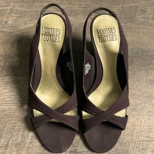 Mootsies Tootsies size 61/2 M